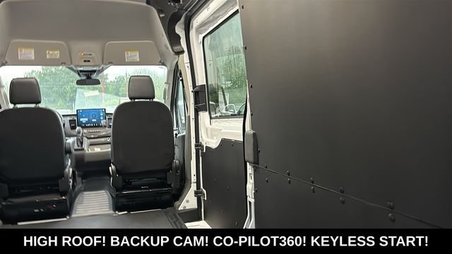 New 2026 Ford Transit 250 148 High Roof w/ Load Area Protection Package RWD image 31