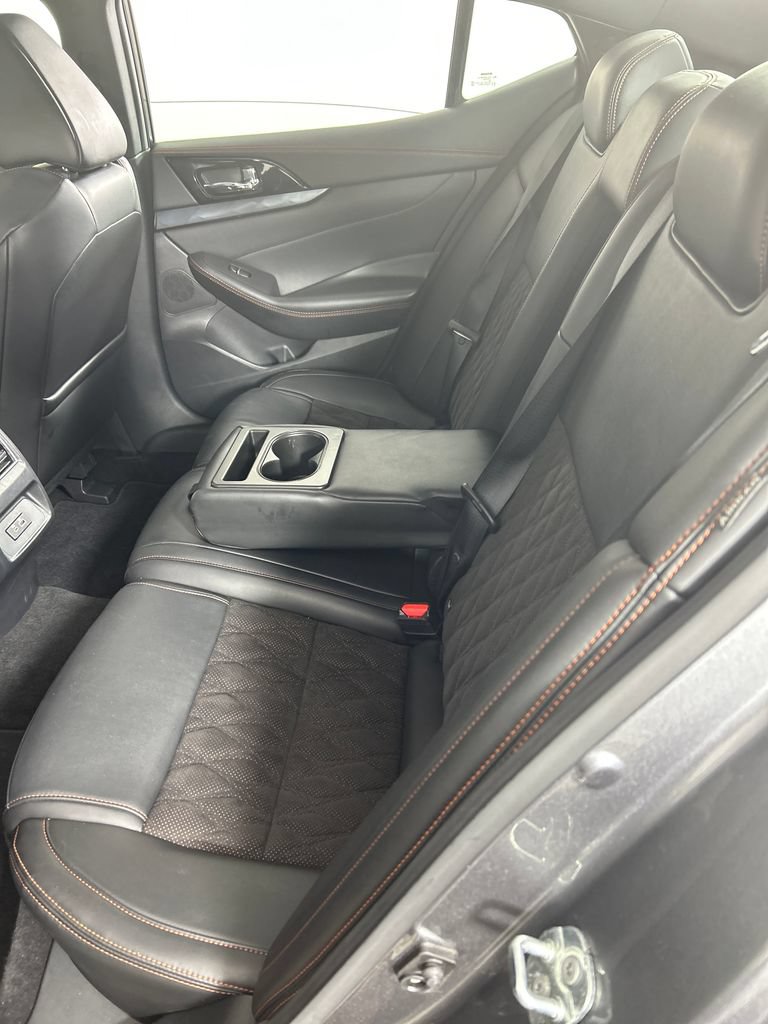 Used 2023 Nissan Maxima SR w/ Sport Mat Group FWD image 17