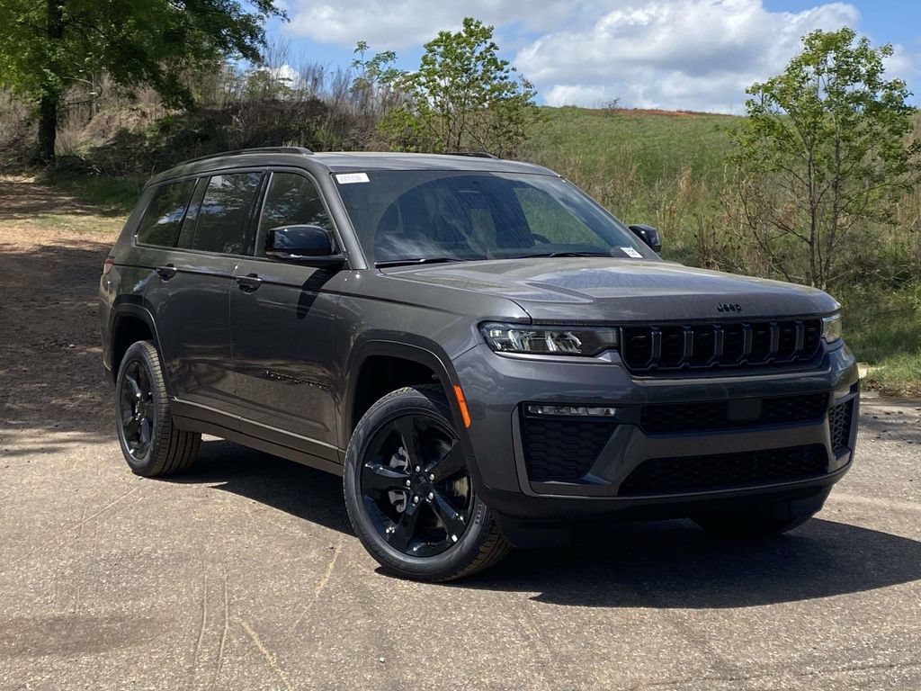 New 2026 Jeep Grand Cherokee L Limited w/ Limited Altitude Package RWD image 31