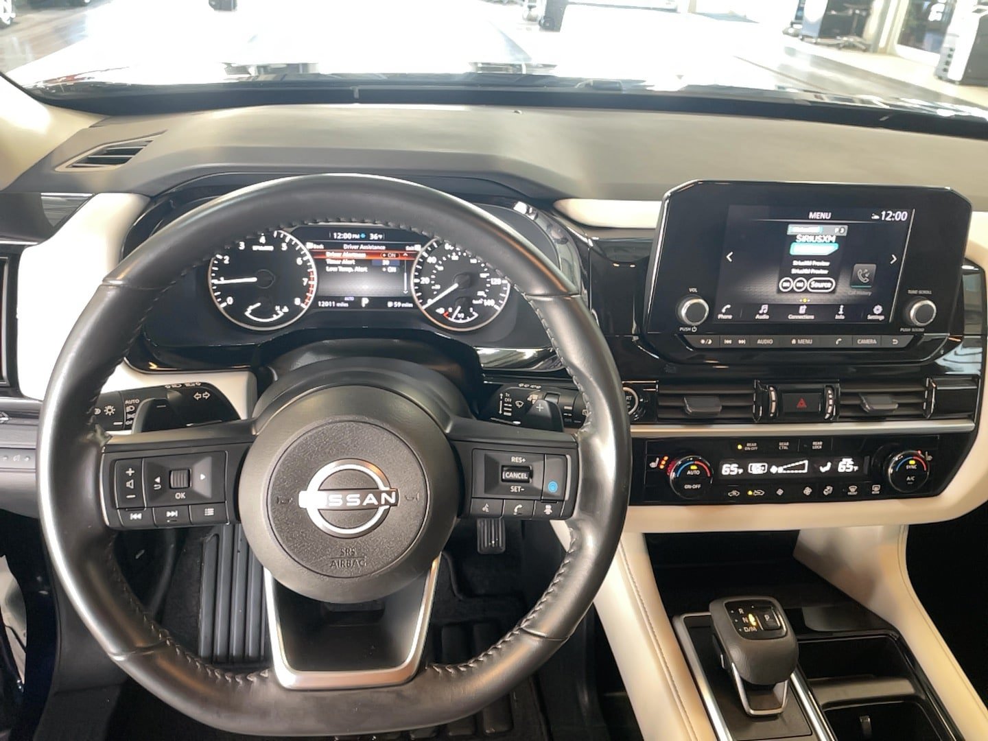 Used 2024 Nissan Pathfinder SV w/ Cargo Package AWD/4WD image 13