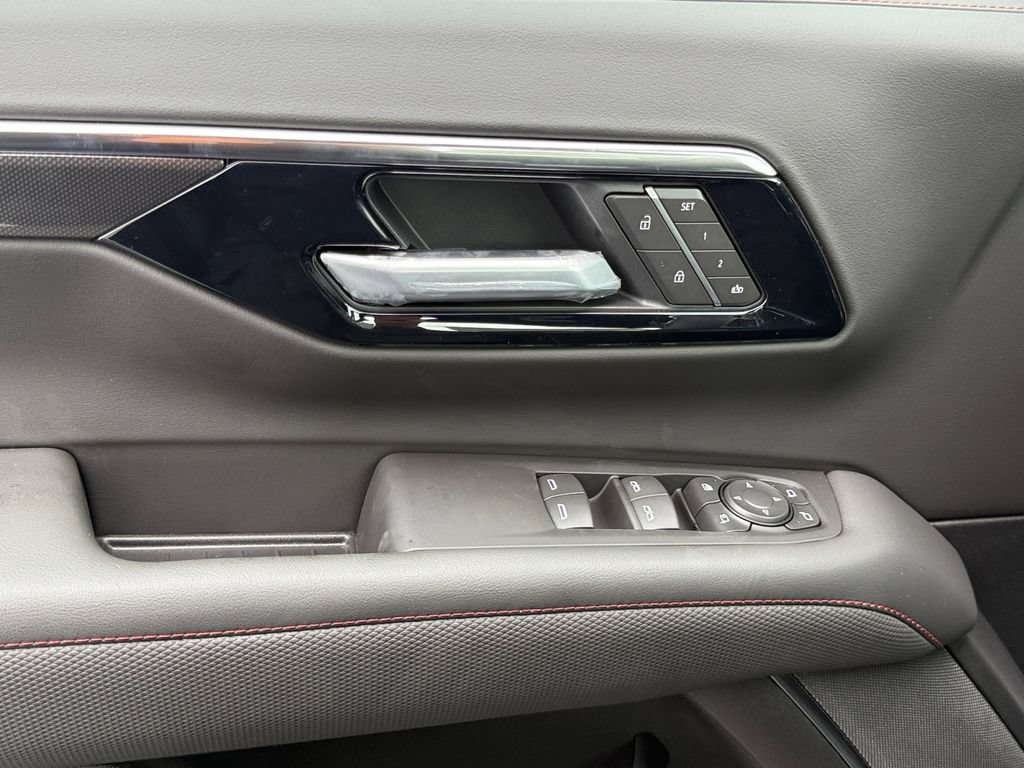 New 2026 Chevrolet Suburban RST AWD/4WD image 11