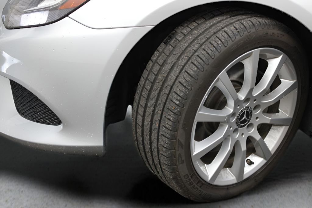 Used 2019 Mercedes-Benz SLC 300 image 46