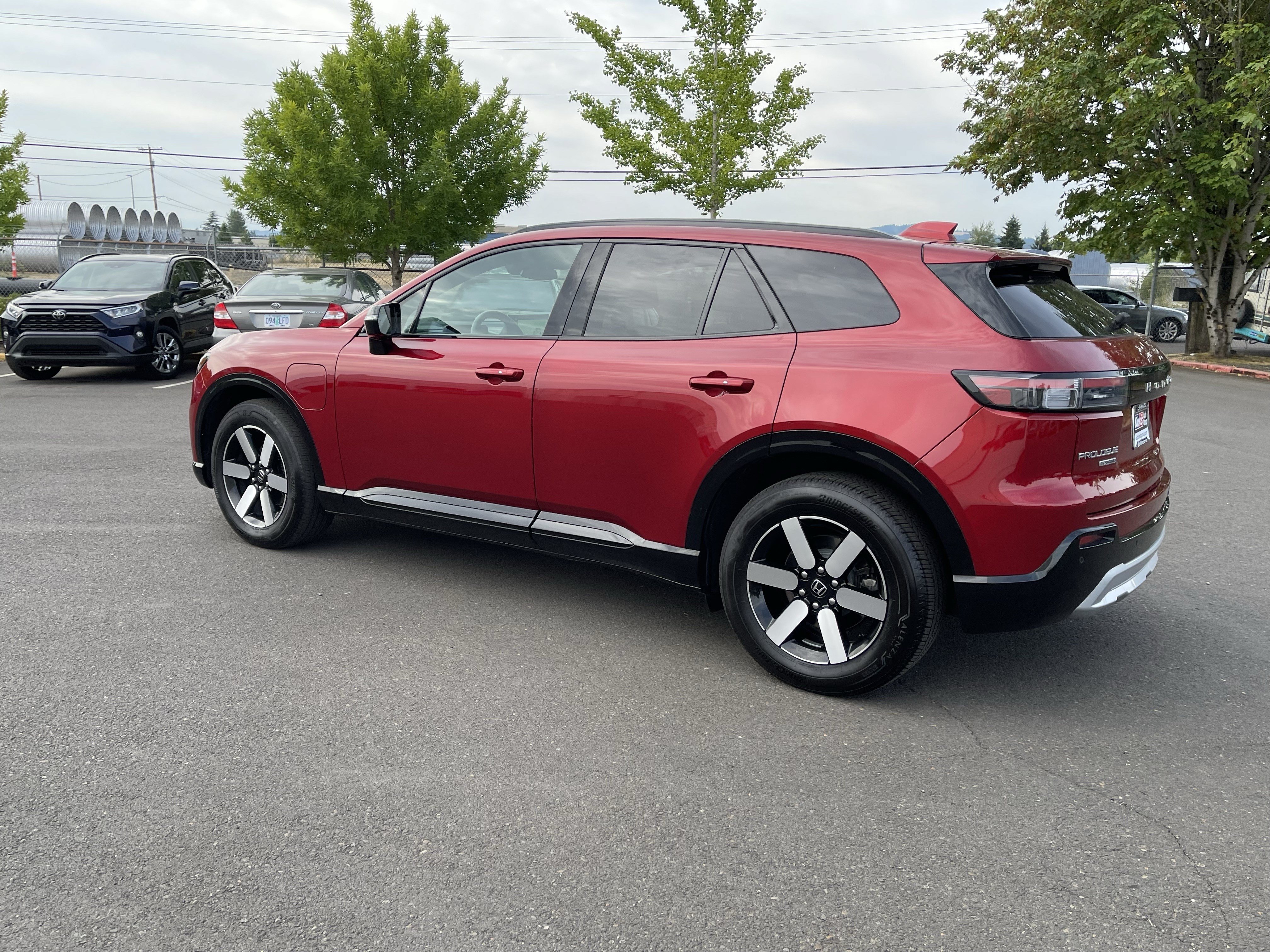 Used 2024 Honda Prologue Touring image 3