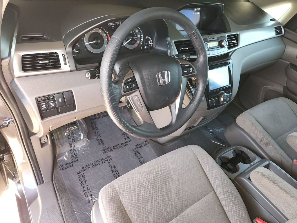 Used 2016 Honda Odyssey SE image 11