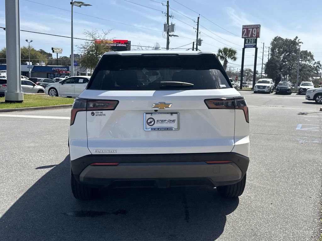 Used 2025 Chevrolet Equinox LT image 7