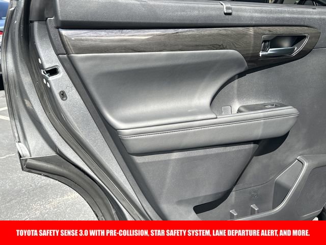 New 2026 Toyota Highlander Limited AWD/4WD image 6