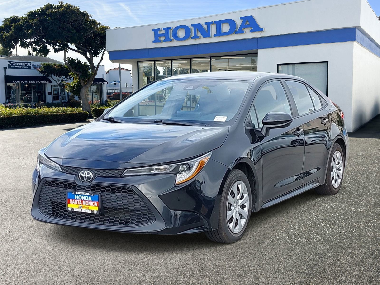 Used 2022 Toyota Corolla LE w/ Carpet Mat Package (TMS) image 1