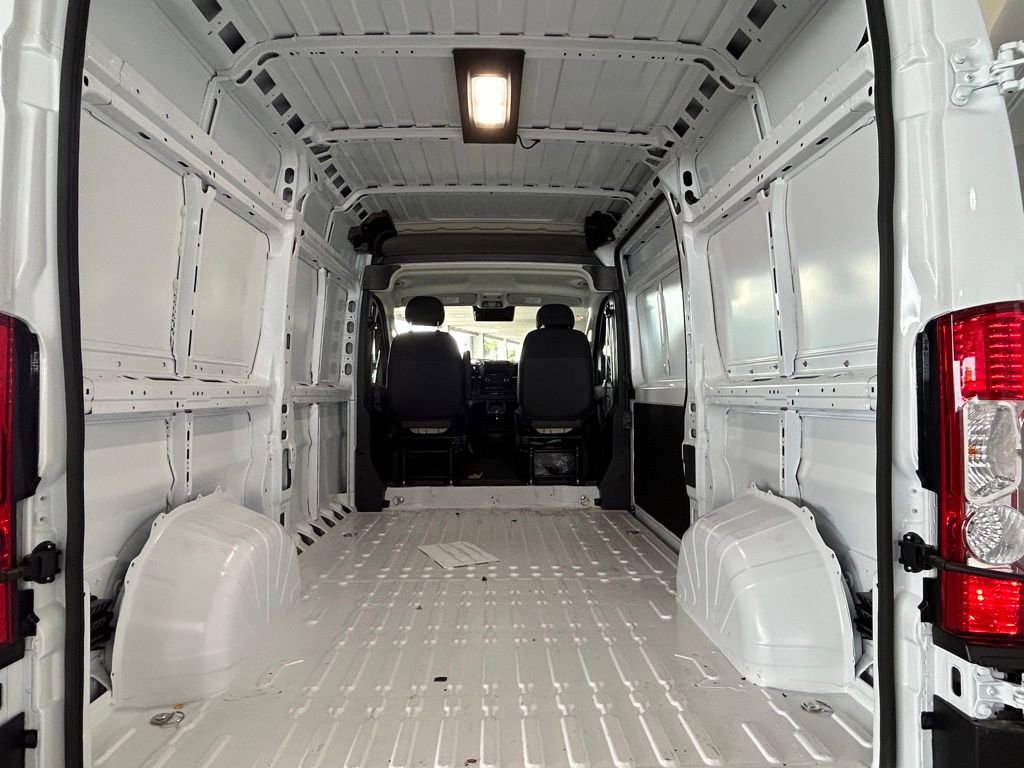 Used 2025 RAM ProMaster 1500 w/ Quick Order Package 22G SLT image 11