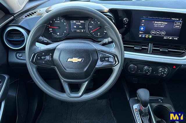 Used 2024 Chevrolet Trax LS w/ LS Convenience Package image 16