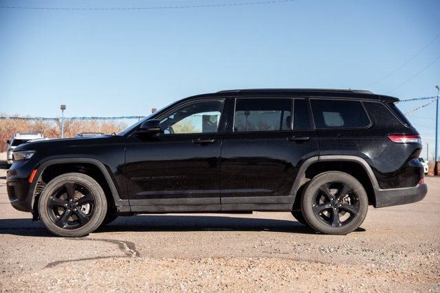 Used 2023 Jeep Grand Cherokee L Laredo image 8