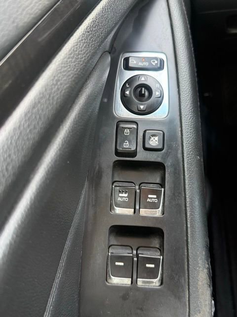 Used 2014 Kia Cadenza Premium w/ Technology Package image 19