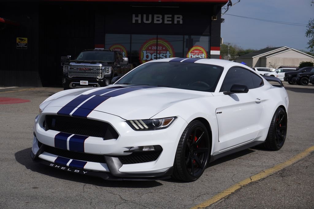 Used 2017 Ford Mustang Shelby GT350 image 3