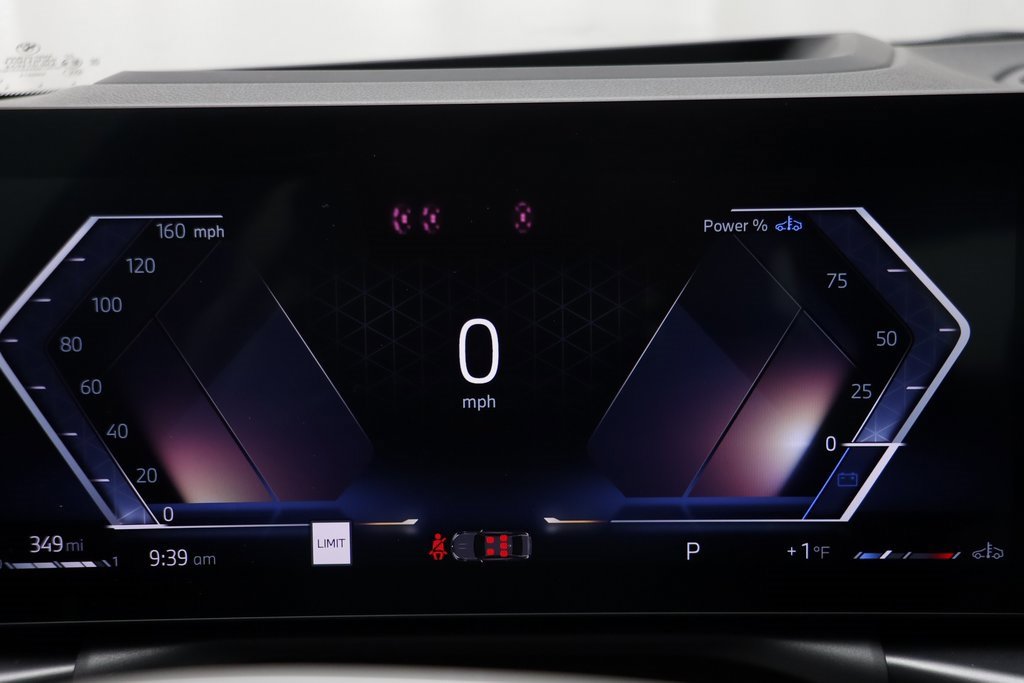 Certified 2025 BMW 330i xDrive Sedan w/ M Sport Package image 7