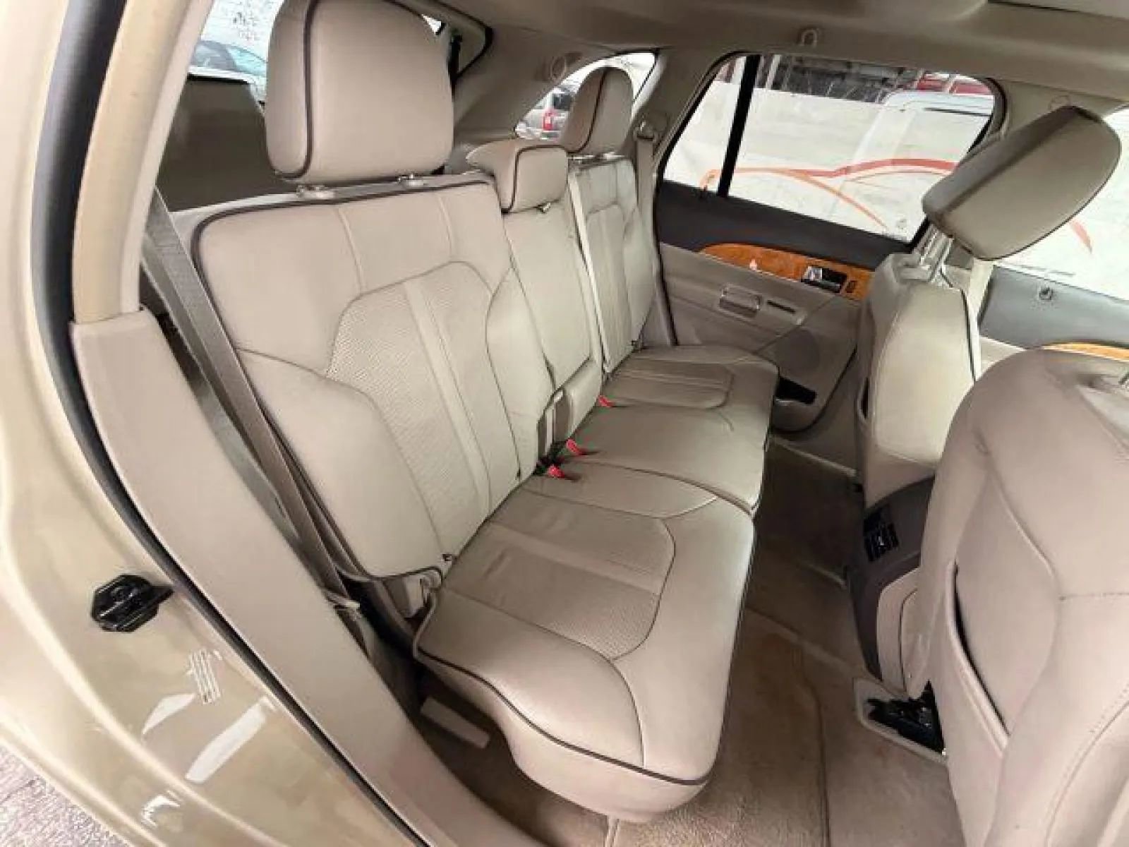 Used 2014 Lincoln MKX AWD w/ Equipment Group 102A image 24