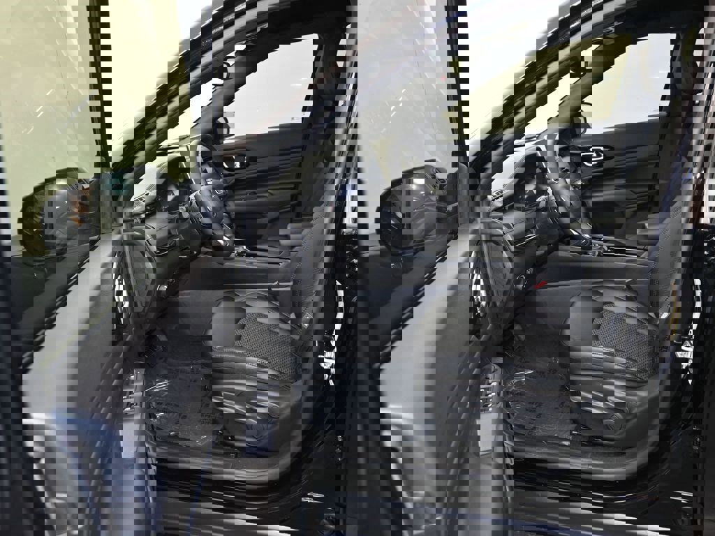 New 2026 Jeep Compass Latitude image 13