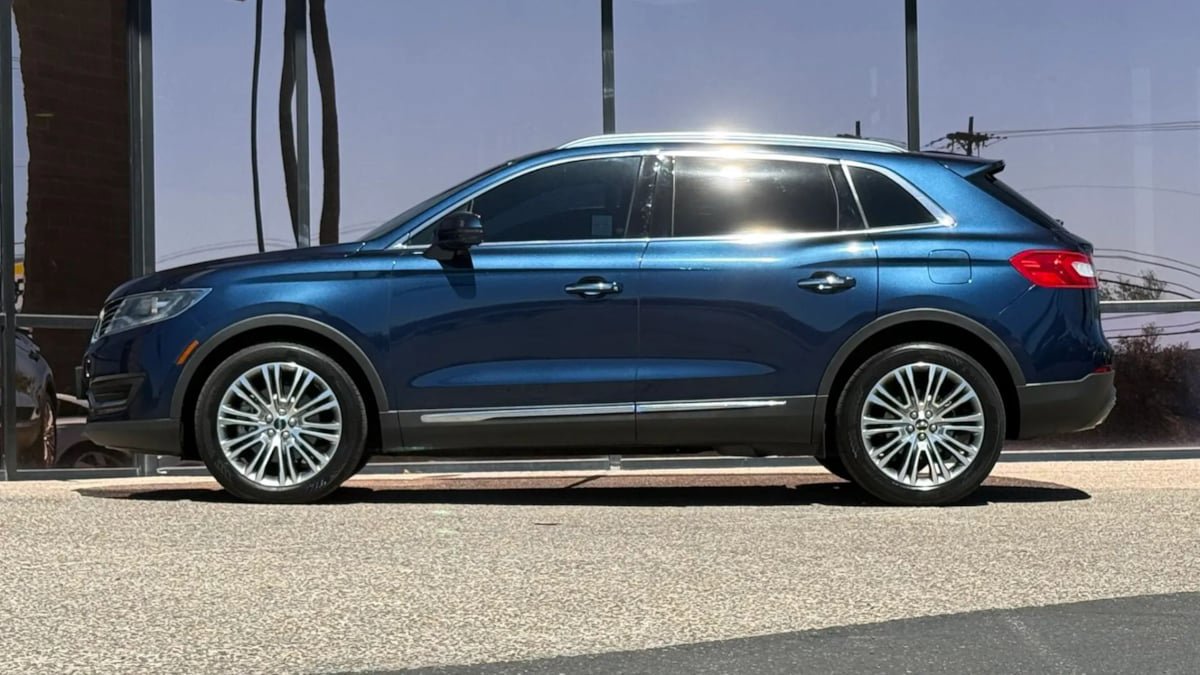 Used 2017 Lincoln MKX Reserve image 5