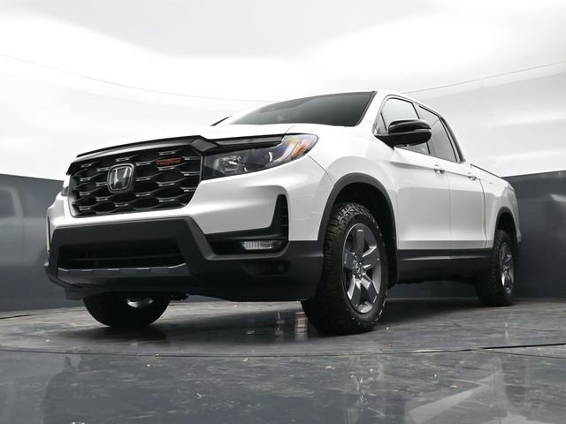 Certified 2025 Honda Ridgeline TrailSport image 33