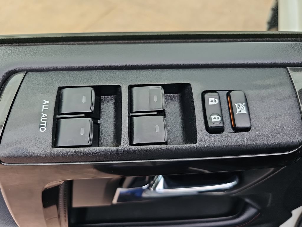 Used 2023 Toyota 4Runner TRD Off-Road AWD/4WD image 26