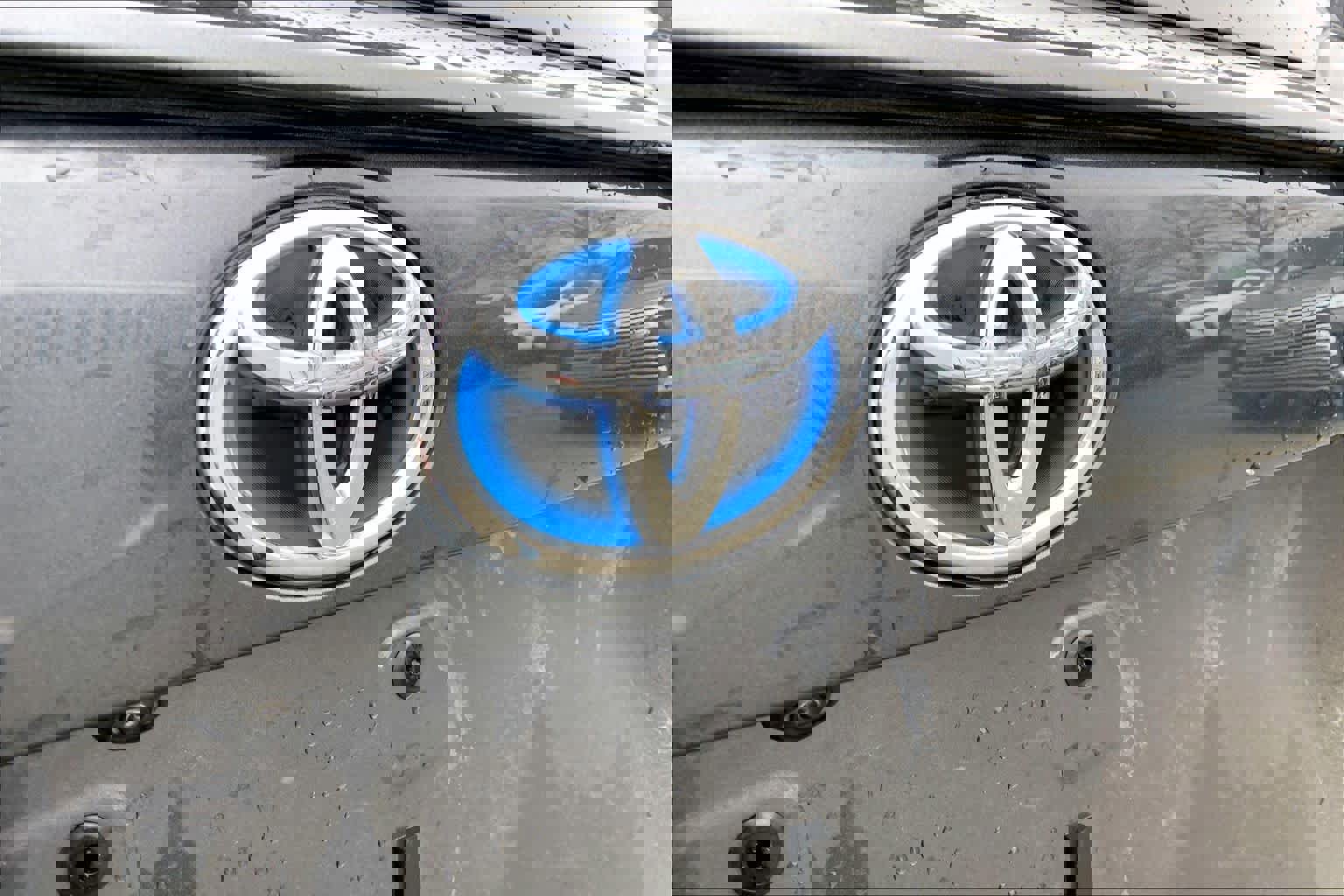 Used 2024 Toyota RAV4 XLE Premium w/ Weather Package image 10