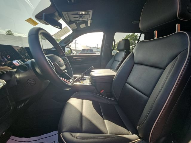 Used 2025 Chevrolet Tahoe Premier AWD/4WD image 21