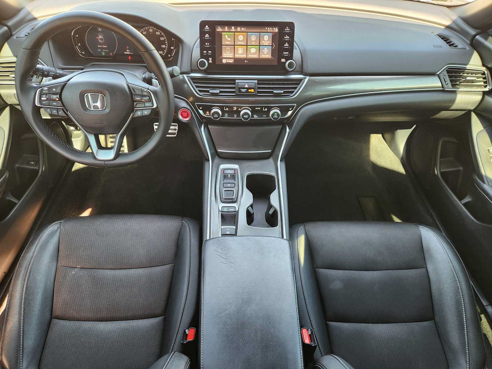 Used 2018 Honda Accord Sport image 25