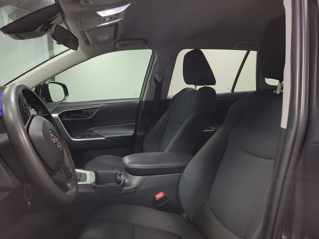 Used 2023 Toyota RAV4 LE AWD/4WD image 15