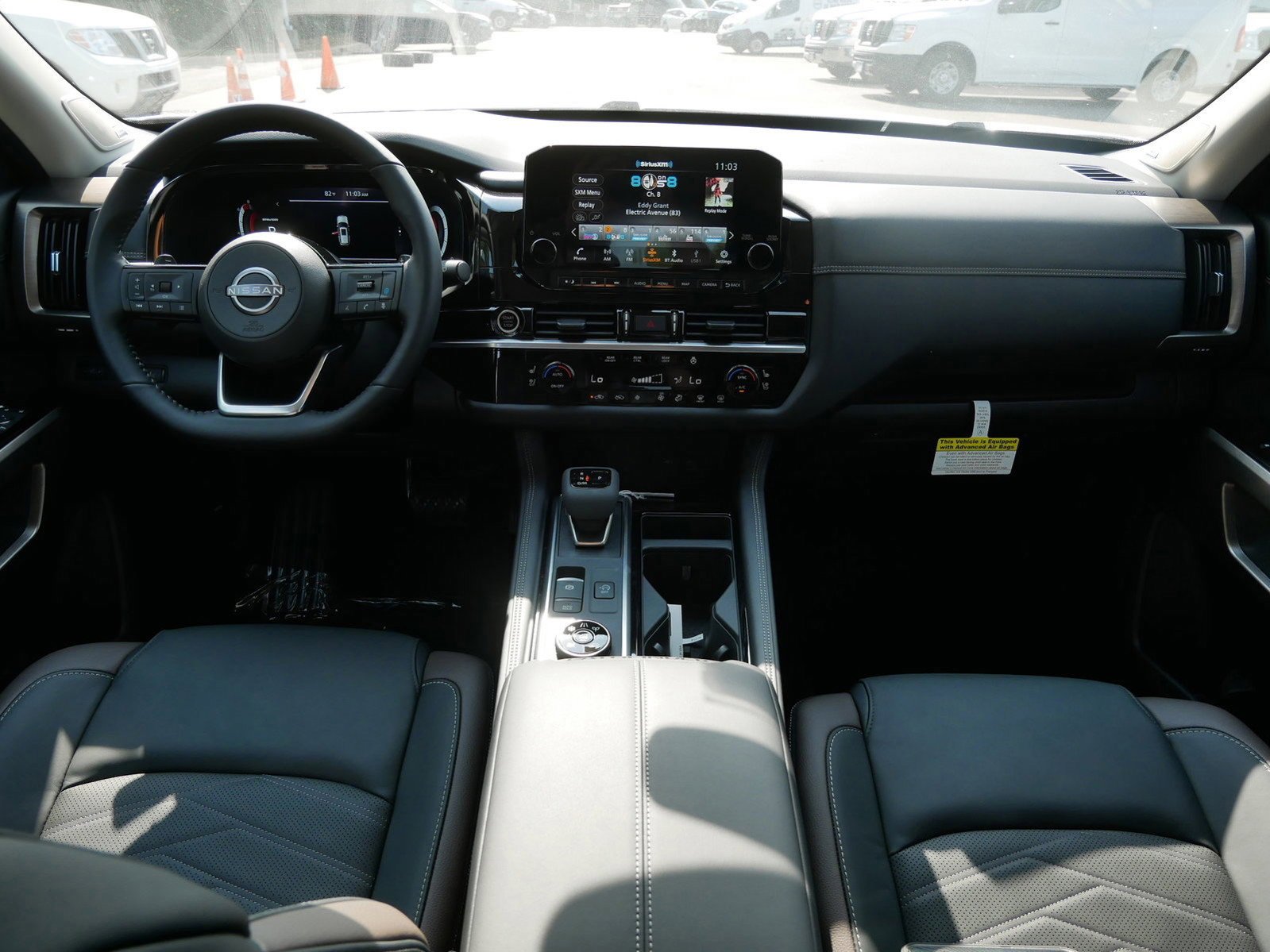 New 2025 Nissan Pathfinder Platinum image 5