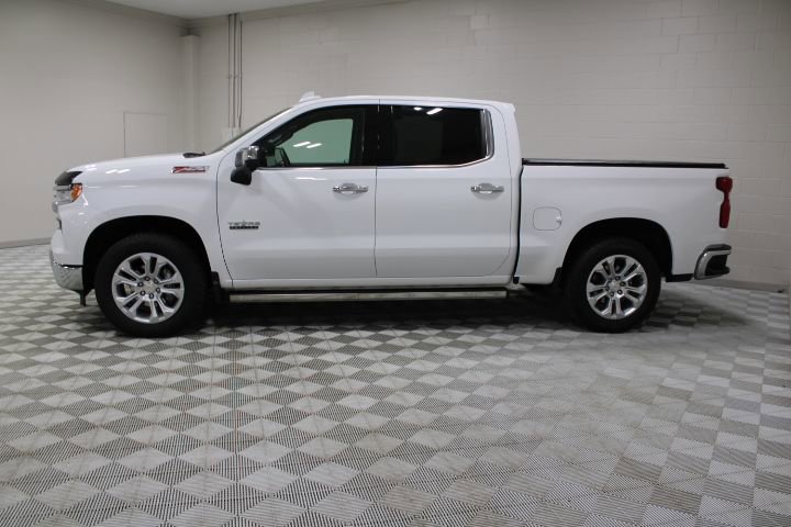 Used 2025 Chevrolet Silverado 1500 LTZ AWD/4WD image 8
