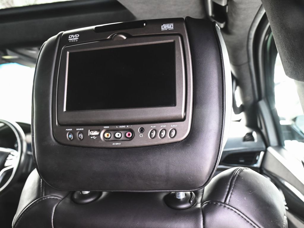 Used 2016 Cadillac Escalade Platinum image 21