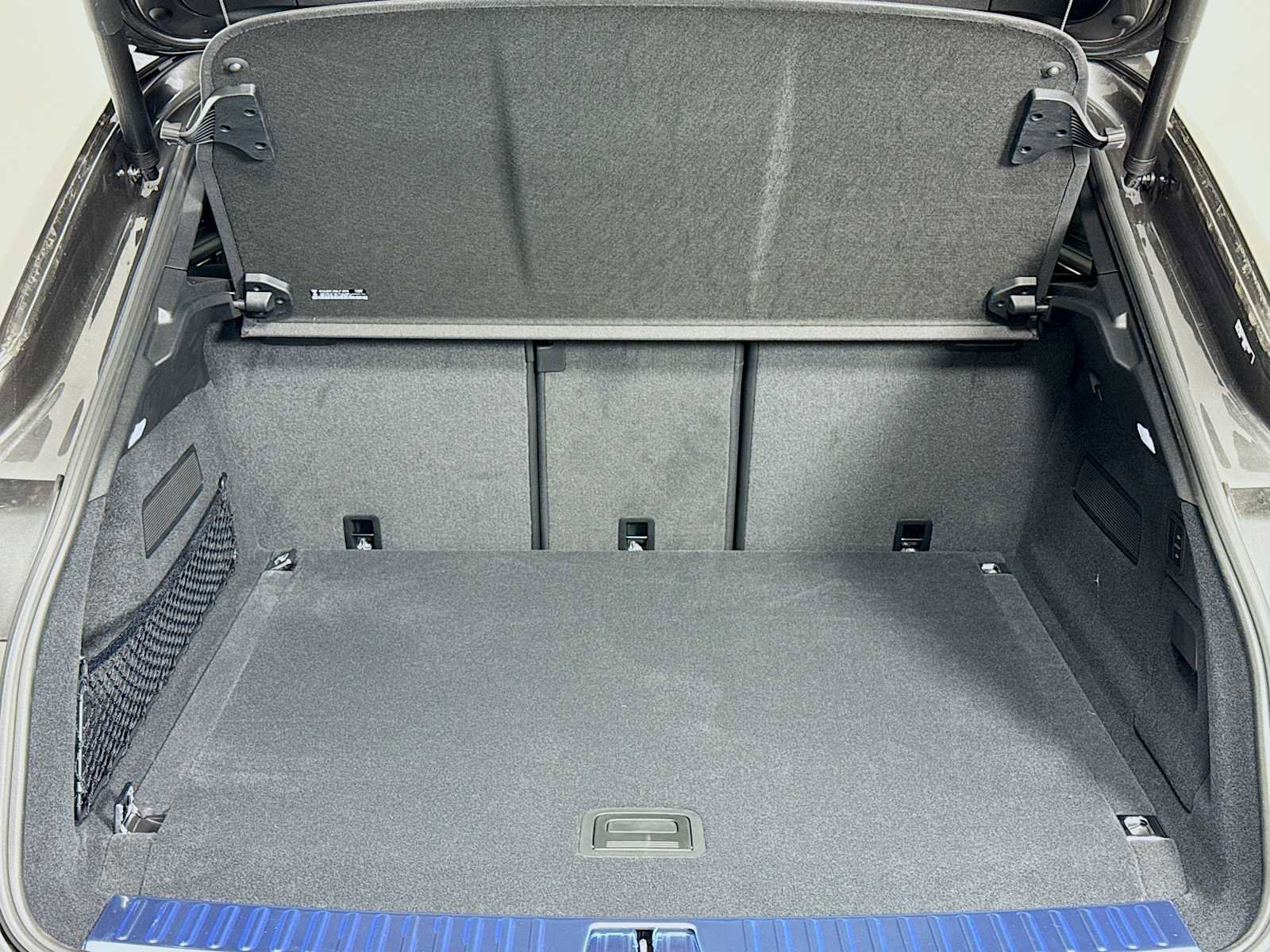 New 2025 Porsche Cayenne Turbo image 28