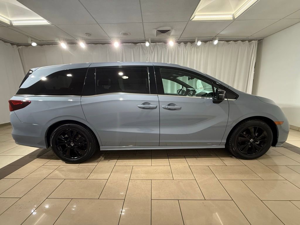 Used 2023 Honda Odyssey Sport image 6
