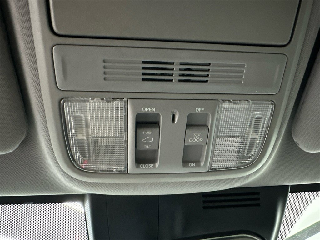 Used 2020 Honda CR-V EX image 32