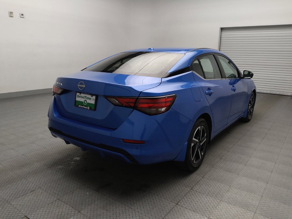 Used 2025 Nissan Sentra SV FWD image 9