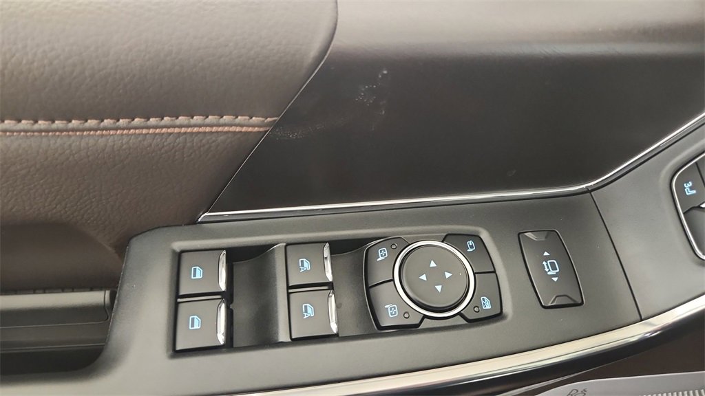 New 2025 Ford F250 King Ranch w/ FX4 Off-Road Package image 36