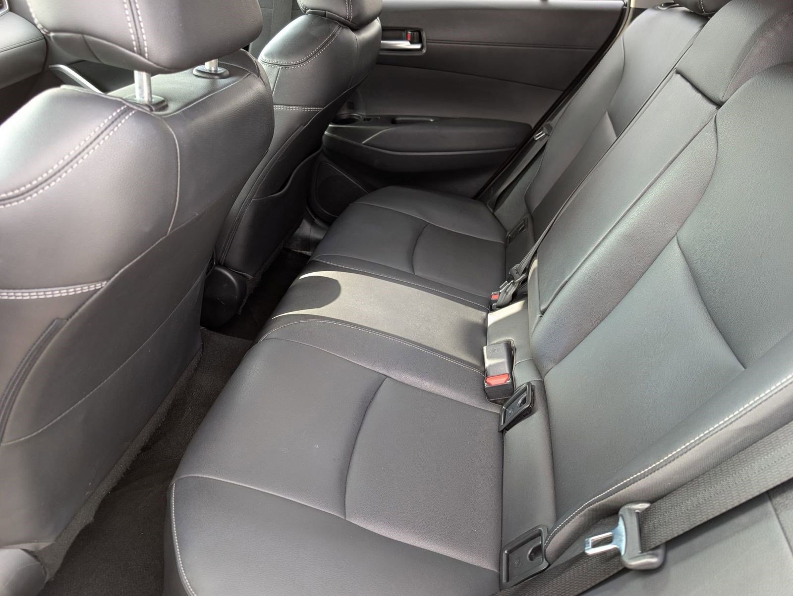 Used 2022 Toyota Corolla Cross XLE image 25