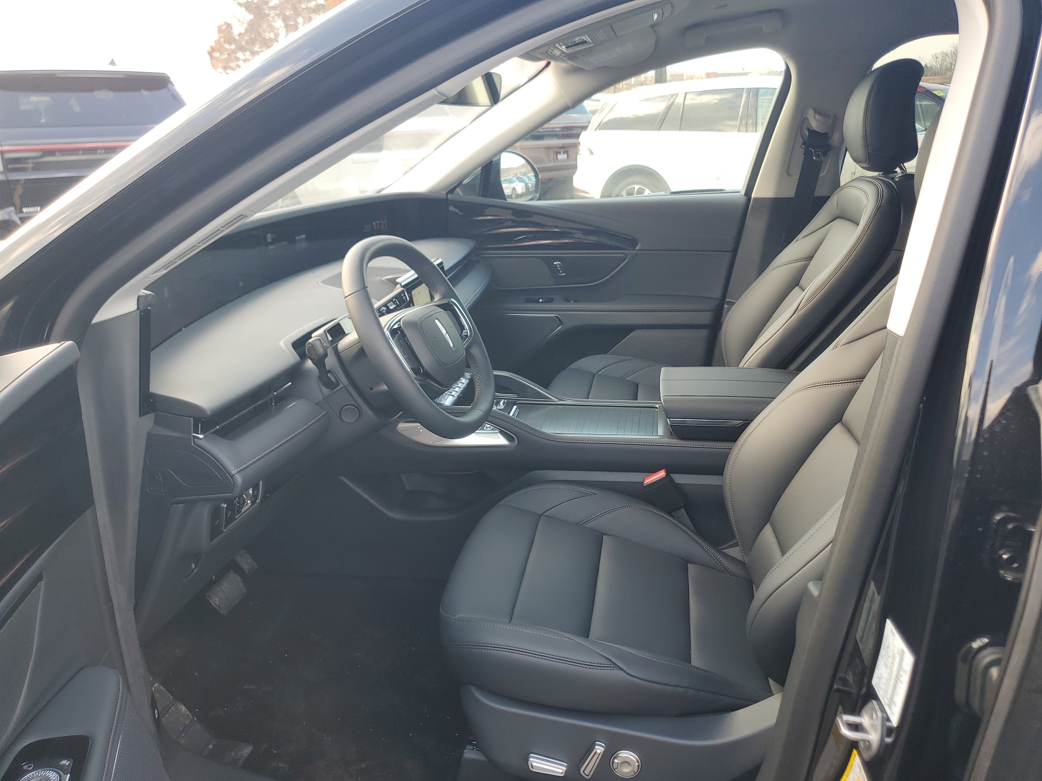 New 2026 Lincoln Nautilus Premier image 10