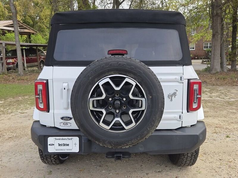 Used 2022 Ford Bronco Outer Banks image 9