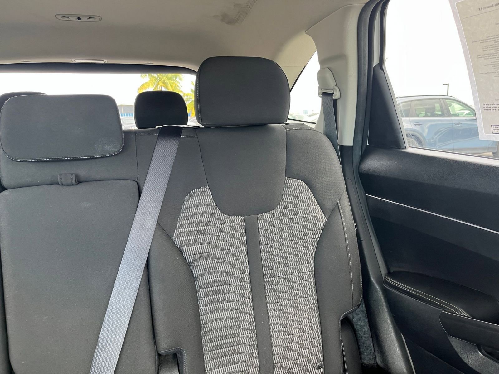 Used 2023 Kia Sorento LX image 38