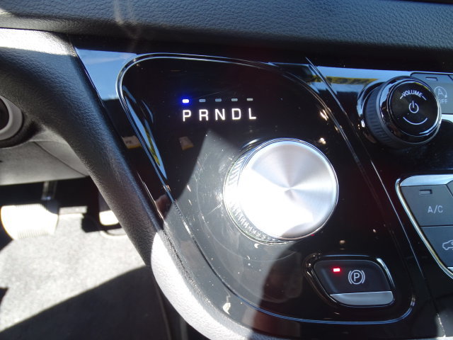 Certified 2026 Chrysler Pacifica Select FWD image 11