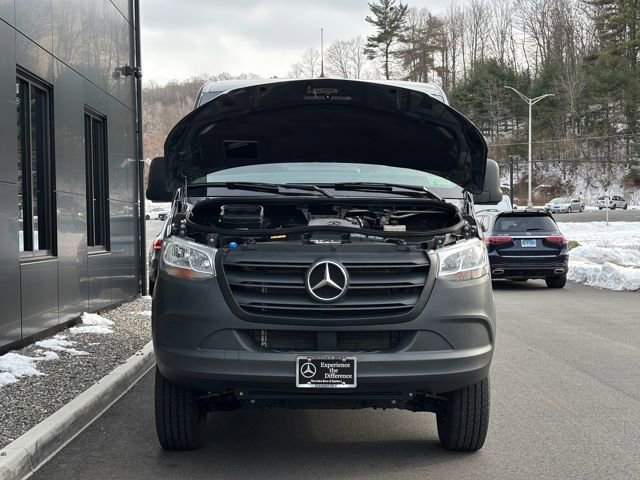 Certified 2024 Mercedes-Benz Sprinter 2500 image 59