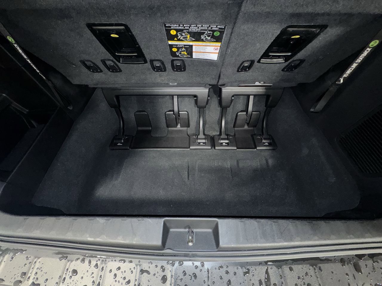 Used 2020 Toyota Sienna Limited image 35