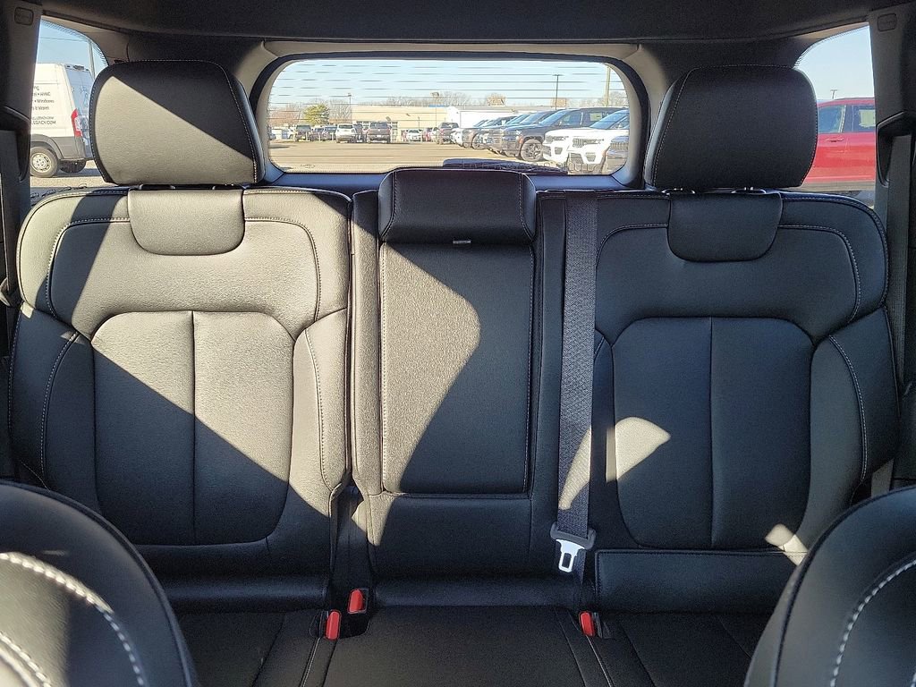 New 2024 Jeep Grand Cherokee Limited 4xe AWD/4WD image 14