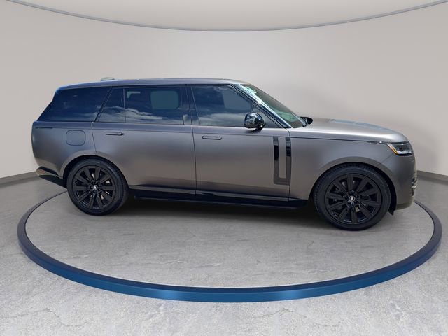 Certified 2025 Land Rover Range Rover Long Wheelbase Autobiography image 5