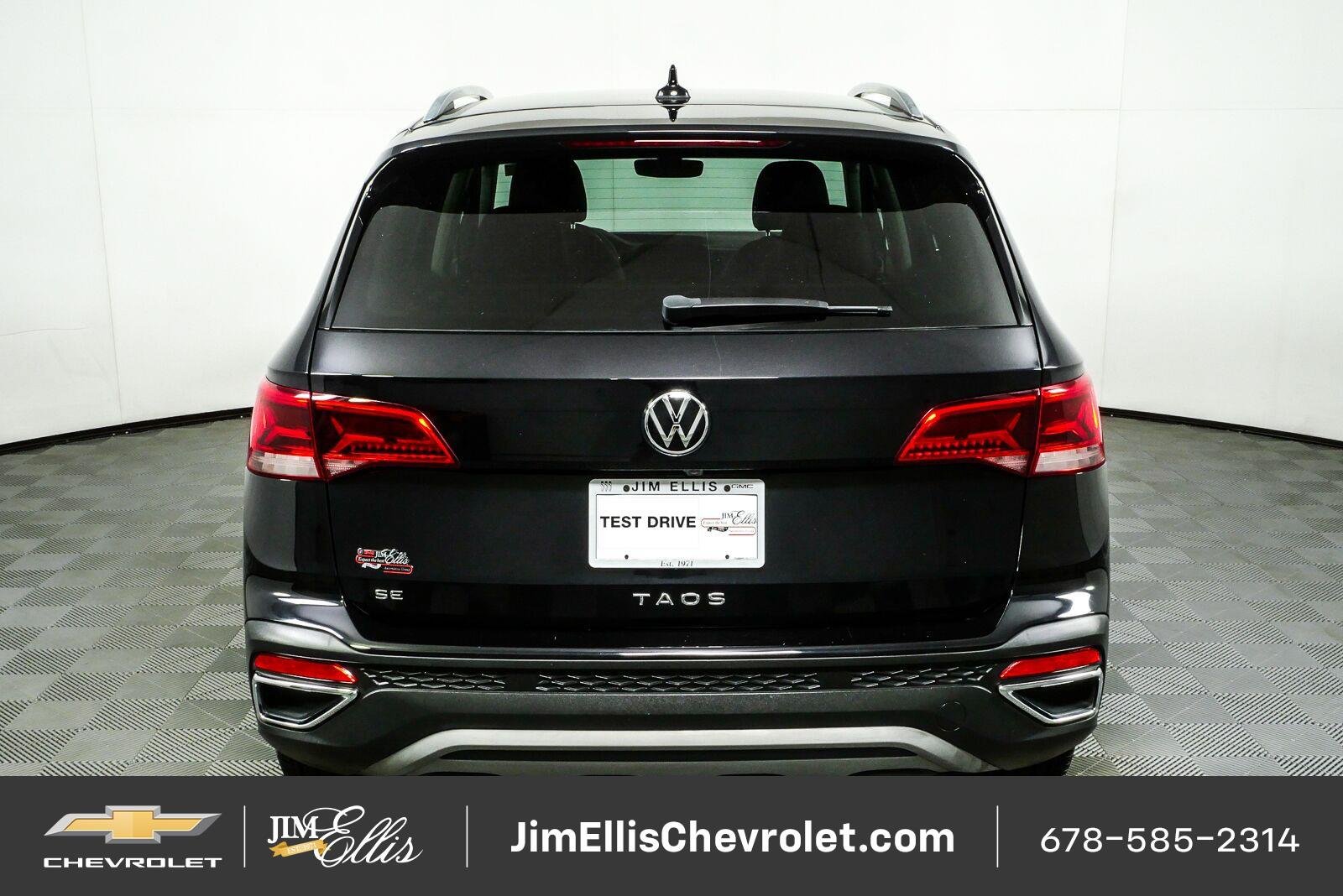 Used 2023 Volkswagen Taos SE FWD image 27