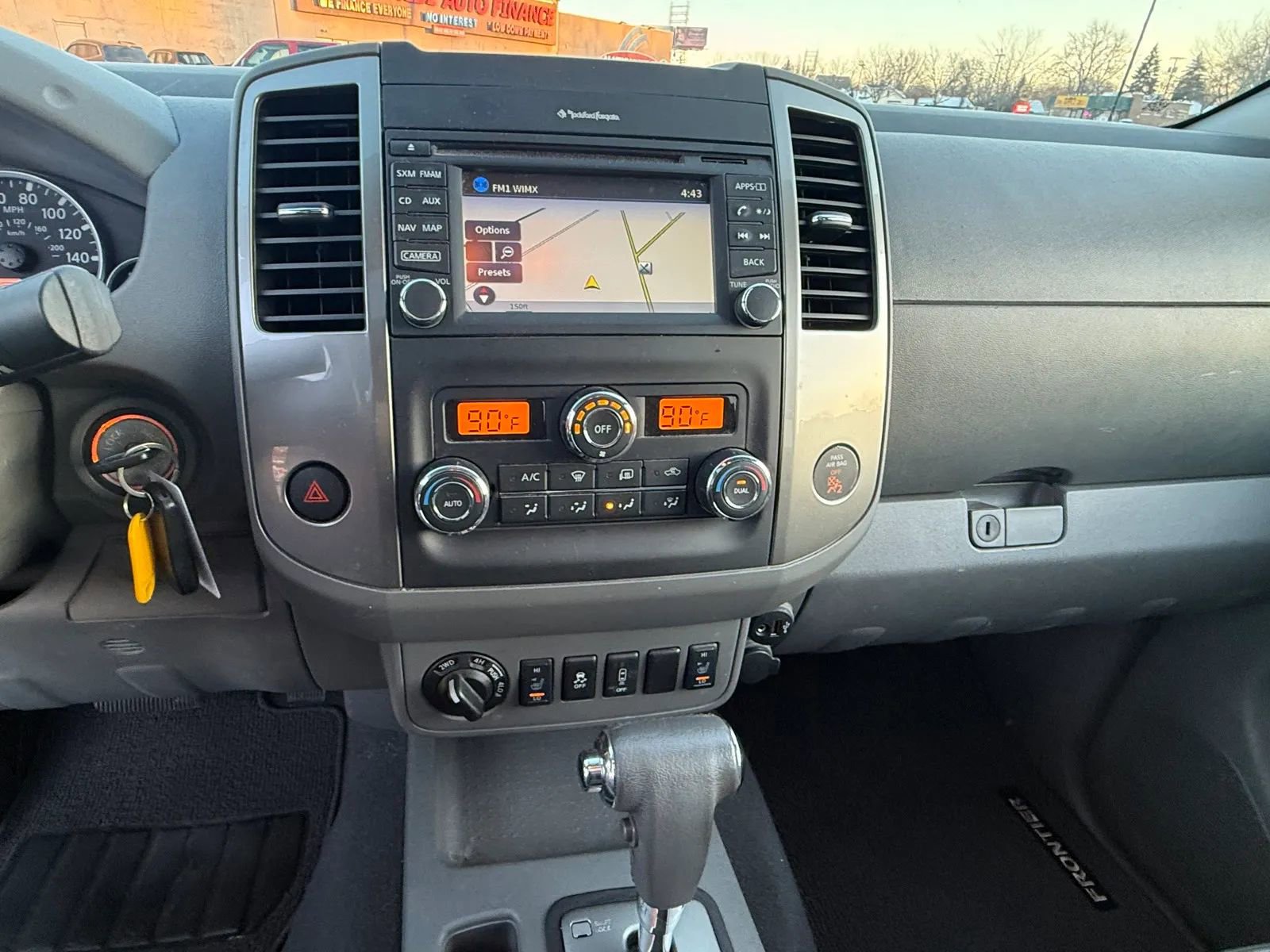 Used 2019 Nissan Frontier SL image 22