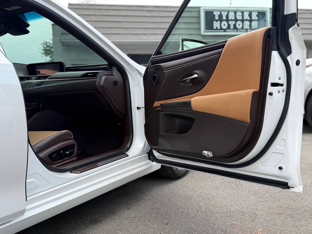 Used 2020 Lexus ES 350 w/ Premium Package FWD image 82