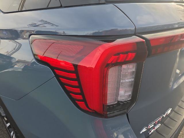 Certified 2025 Ford Explorer Active image 9