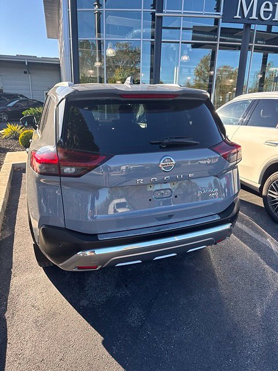 Used 2021 Nissan Rogue Platinum AWD/4WD image 3