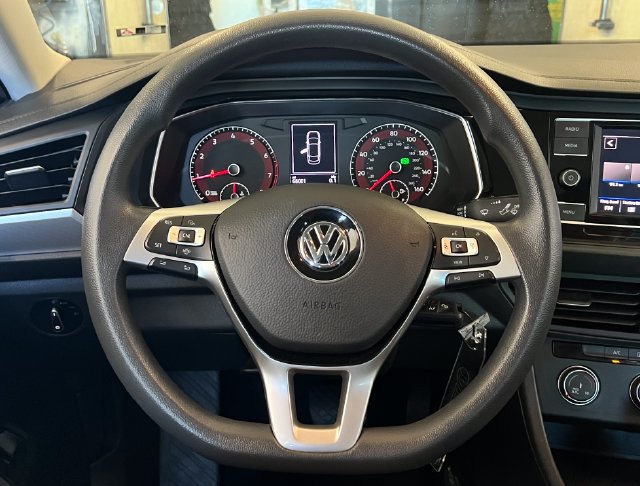Used 2021 Volkswagen Jetta S w/ Driver Assistance Package FWD image 33