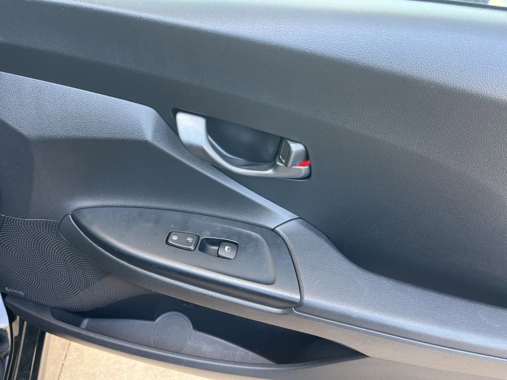 Used 2020 Hyundai Veloster 2.0 Premium image 22